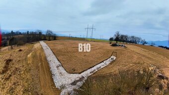 Veľký stavebný pozemok na predaj - Laskár - 4