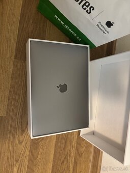 MacBook Air 13" (2020) Space Gray - 4