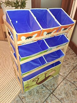 policka na hracky / ulozny priestor - 4