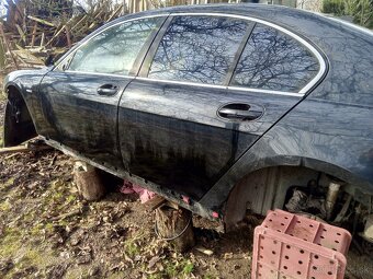 BMW e65 e66 730d  dveře - blatník - 4