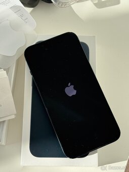 iPhone 13 256GB Midnight + kryty a sklo - 4