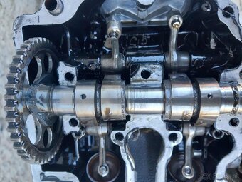 Yamaha XT 600 2KF vrch motora - 4