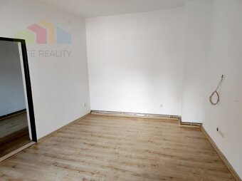 REZERVOVANÉ....3-izbový rodinný dom v blízkom centre, Piešťa - 4