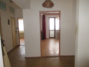 Na predaj 5 izbový dom + garáž, 929 m2 pozemok, Myjava. - 4