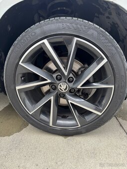 Skoda Karoq 2.0 tsi 4x4 Sportline - 4