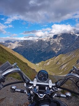 Suzuki Intruder 600 - 4