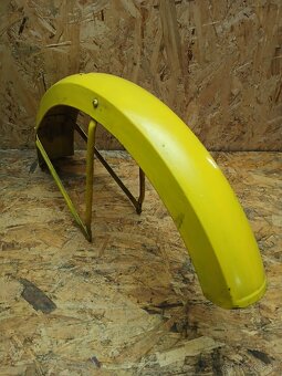 Babetta 207 predný blatník - 4