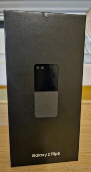 Z Flip 5 - 4