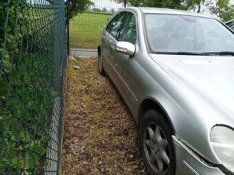 Rozpredám Mercedes C180 - 4