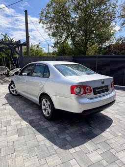 Volkswagen Jetta 1.9Tdi 77kw SR - 4