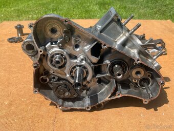 Rozpredam motor suzuki RM 125 - 4