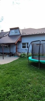 Veľký dvojpodlažný rodinný dom Vrútky - 4