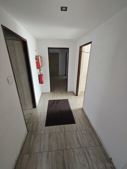 Ponúkame na prenájom kancelárske priestory so zázemím - 4