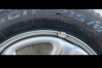 Dacia Duster 215/65/R16 - 4