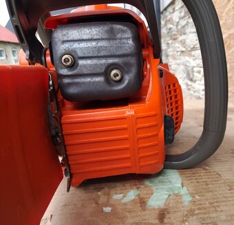 Husqvarna 340 motorova pila - 4