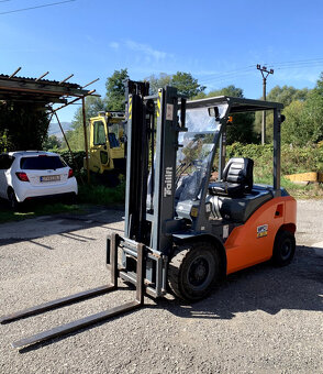 Tailift EFD 25, diesel Yanmar, plné pneu, b. posuv, r. 2013 - 4