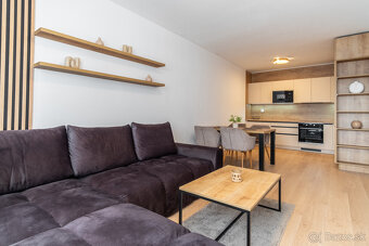 Na prenájom 2-izbový byt v Poprade s parkovacím miestom - 4