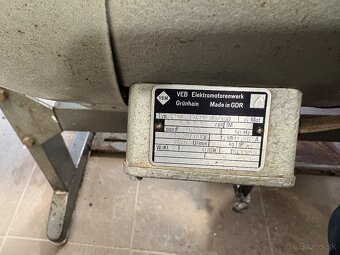 Jednoihlový šicí stroj a 5- nitný  overlock Textima - 4