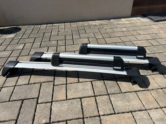 Strešný nosič Yakima + Thule na 4 Lyže - 4