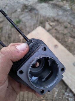 Predám valec na Husqvarna 268 - 4
