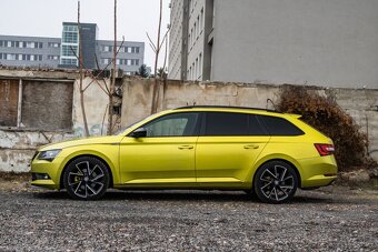 Skoda Superb 3 sportline dragon skin - 4