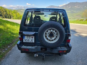 Mitsubishi Pajero 2.5 - 4