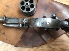 Historicky revolver Chamelot-Delvigne 1873 - 4