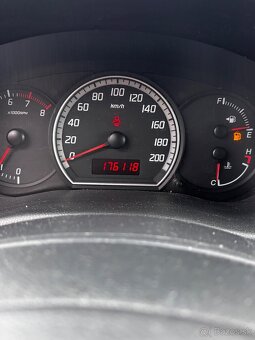 Suzuki swift - 4