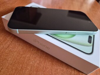 Iphone 15 - 4