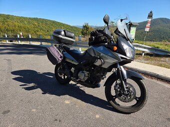Suzuki V-Strom DL650 - 4