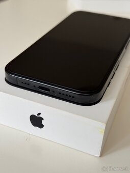 iPhone 16 Pro, Black, 256GB - 4