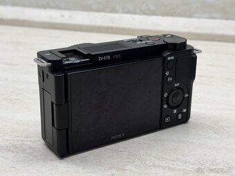Sony Alpha ZV-E10 - 4
