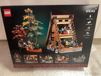 LEGO Ideas 21338 Chata „Áčko“ - 4