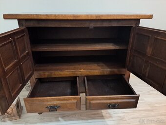 Komoda - 4