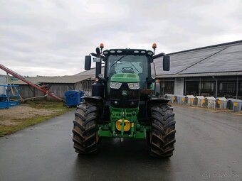 John Deere 6215R - 4