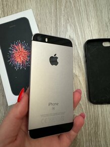 iPhone SE 2016 16GB Space Gray - 4
