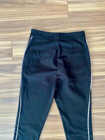 Dámske čierne nohavice veľkosť XS, zn. Zara (PC: 29,90€) - 4
