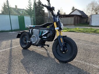 Elektrický motocykel BMW CE 02 - 4
