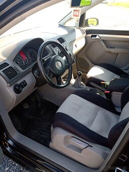 Predám Volkswagen Touran 2.0fsi 110kw, Webasto - 4