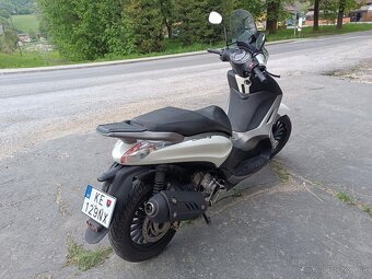 PIAGGIO BEVERLY 125 - 4