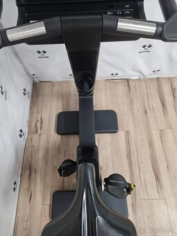 Vzpriamené koleso technogym artis unity 3.0 - 4