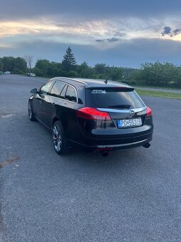Predám Opel Insignia 4x4 opc line - 4