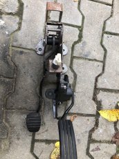 Renault Megane II - Akceleračný pedál OEM 8200153270 - 4