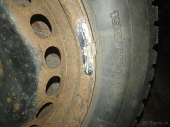 Predám zimné pneu na diskoch 5x112, r 15 - 4