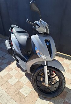 Piaggio Medley - 4