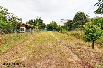 ABSOLUTE REAL / ZÁHRADA 437 m2, BA DNV, CHATA,ELEKTRINA,VODA - 4