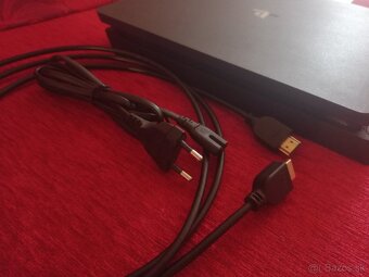 PS4 SLIM 1TB - 4