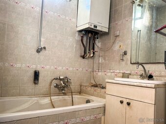 Predám dom vhodný na rekonštrukciu - 4