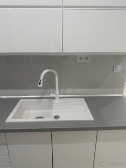 2 izbový byt s balkónom - 4