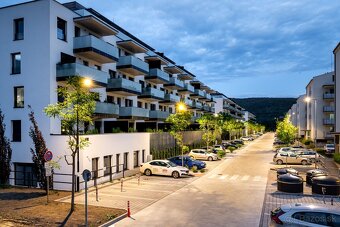 Parkovacie miesta na predaj – Pod Zábrehom, Púchov - 4